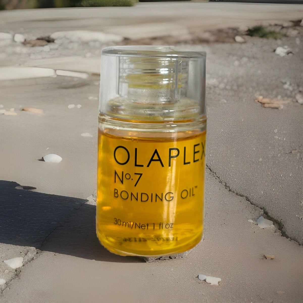 OLAPLEX No.7 Bonding Oil 30ml – Strengthen, Repair, Restore & Protect Hair